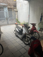 cho thuê phongg trọ khép kín có điều hoà, nóng lạnh, giường. phòng tầng 1 có lối đi riêng, có sân