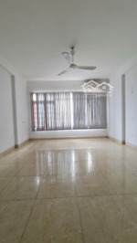 cho thuê liền kề vạn phúc, 70 m2 x 6 tầng, có thang máy, mỗi tầng 2 phòng, điều hòa đầy đủ