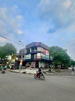 góc 2 mặt tiền cách mạng tháng tám, quận 3 - dt: 8x25m - 4 tầng - hđt: 280 triệu - giá: 55 tỷ