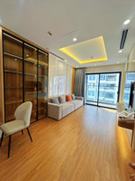 bán căn 2pn sky city - 88 láng hạ giá nhỉnh 8 tỷ sẵn slot ô tô. lh: 