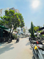 bán nhả chinh chu 1/ lê đuc tho go vấp diện tích dep 4,5 x 14 vi tri buon bán kinh doanh