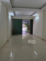 bán nhà 3 tầng mt đường hồ quý ly (đường 10m5)- trục kinh doanh thông biển.giá 9ty9 lh 