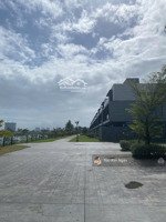 giá tốt nhất nva - góc 2mt đường dương tử giang - cách sông 100m - 139m2 - giá 15 tỷ xx