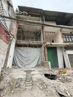 bán đất tại lạc long quân, 24,5 tỷ, 133m2, hàng hiếm, view đẹp.ô tô vào nhà.