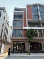 shophouse xẻ khe 84m phố biển đối diện 43 tòa chung cư mik vinhomes ocean park 3 - 11,8 tỷ