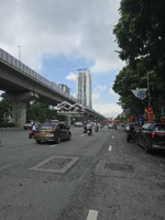 nhà 3 tầng - ô tô đỗ cửa - vũ trọng phụng - kinh doanh - giá đầu tư.