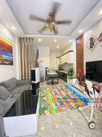 9 tỷ nhỉnh bán nhà nguyễn sơn ngõ ô tô đỗ cổng vị trí đẹp ngõ nông dân trí cao