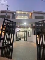 HOT...NHÀ LẦU HOÀN THIỆN SỔ RIÊNG NGAY TRUNG TÂM PHƯỜNG