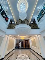 NHÀ ĐẸP- Ở SƯỚNG- 7 TẦNG- THANG MÁY- NGÕ THÔNG- SÁT PHỐ- GARA Ô TÔ- PHỐ VŨ PHẠM HÀM.