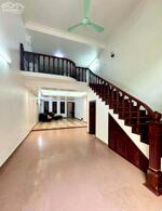 B.Á.N NHÀ HUỲNH THÚC KHÁNG 50m2, Ô TÔ SÁT NHÀ, PHÂN LÔ NGÕ THÔNG, hơn 9 tỷ