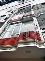 Cho thuê nhà riêng Nguyễn Chí Thanh, quận Đống Đa 30m x 4T, 5PN3VS giá 12 triệu