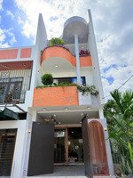 siêu phẩm villa mini" cách biển nguyễn tất thành chỉ 100m.