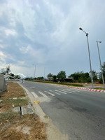 biển nguyễn tất thành, ngay khu mikazuki. khu thương mại tự do gần đó. đây là nơi đầu tư hợp lý