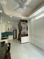 Cho thuê nhà nguyên căn sạch đẹp ở Mỹ Đình - Nam Từ Liêm 31m x 5T giá 13 triệu