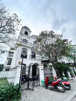 bán biệt thự phong lan kđt vinhomes riverside, vỉa hè, ô tô tránh, 100m2 4t, giá 35.8 tỷ