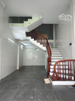 nhà mặt đường - di trạch -40m2-5 tầng -hơn 8 .tỷ-ô tô tránh -kinh doanh đẹp