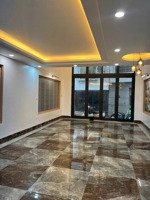 cho thuê nhà riêng láng hạ, 40m2x3,5 tầng, mt 4,2m, giá thuê: 13tr, nhà khá mới, 3 ngủ đủ đồ,