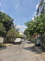 nhanh mới kịp 44m2 nhà 2 tầng cách hẻm xe hơi tránh chỉ hơn 10m giá chỉ nhỉnh 4ty