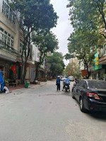 trung tâm cầu giấy- phân lô ô tô tránh ngõ thông vỉa hè mặt tiền khủng