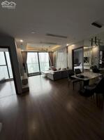 Bán cccc Sunshine City căn góc 100m 3pn 2vs 2 ban công hướng Nam view đẹp nhà full đồ