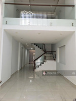 - nhà 2 lầu mặt đường số 1 - cạnh chợ tân mỹ quận 7 dt:4x20m