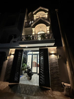 chính chủ cho thuê nhà đường 6 vào sân golf bên cạnh vinhomes grand park 10 triệu