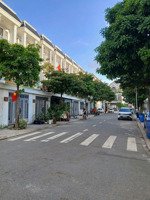 nhà phố hoàn công kdc hoàng nam 5, phường tân bình tp dĩ an.