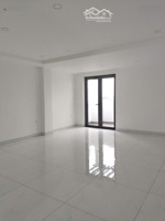 cho thuê nhà kdt phúc đạt 5*20m, có 5 pn có thang máy