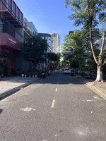 mặt tiền đường 5m cách biển mỹ khê chưa đến 100m, vị trí sát nguyễn văn thoại giá đầu tư 13tỷ3 tl