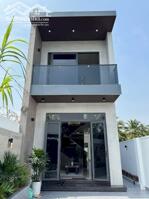 Nhà lầu mới xây dựng đường oto gần Quảng Trường, Tp Mỹ Tho, Tiền Giang