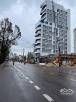 chủ hạ 600 triệu bán gấp nhà 4 tầng mặt tiền khu nguyễn thị định 