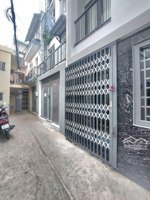 tân bình, bảy hiền lạc long quân, 4t,ỷ1. 2tầng, 2 bước lên xe hơi.