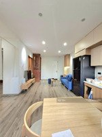 bán căn hộ chung cư trần quý kiên - cầu giấy - 2 ngủ - 1 khách, sẵn sổ đỏ, nhỉnh 6 tỷ