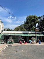 chủ cần tiền ăn tết, bán nhanh lô đất 108,6m2 nga góc cổng chính sân vận động dĩ an