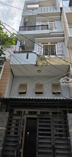 bán nhà 4.5 tầng kiên cố 228.9 m2 sử dụng đường nhựa 6m ngay trung tâm q7 nhỉnh 9 tỷ!!!