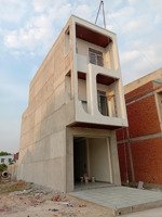 bán nhà 3 tầng mới xây tương bình hiệp- tdm, hẻm xe hơi 7m, đã hoàn công