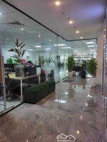 bán tòa nhà văn phòng vip 10 tầng mặt phố đội cấn dòng tiền khủng. 450 tỷ.