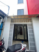 bán nhà vừa xây mới + full nội thất đường trần hưng đạo p7 q5