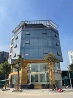 chính chủ cần cho thuê gấp nhà mới xây 160m2 x5t có thang máy thông sàn mới xây giá rẻ 49tr/tháng