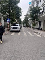 hàng hiếm tại phúc la,luxyry, kiến hưng, hà đông, hà nội 68m,5 tầng, thang máy biệt thự 4pn + 5wc