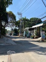 căn biệt thự mt tl16. sát ngã tư ga giáp gò vấp. 10*30 3tầng 10pn7wc. hoàn công đầy đủ. 21tỷ tl