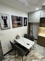 nhà 6 tầng thang máy - đẹp long lanh - 40m2 - ngõ nông 30m thẳng tắp ra đường ô tô tránh- giá 9tỷ6