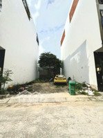 đất trống xây chdv lê trọng tấn hxh 5m, ngay trường đh công thương, dt 110m2 (5.2x21). chỉ 9 tỷ