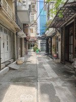 hiếm -nhà quận 1 đắt đỏ -hẻm xe hơi- sát đường 4x13m - 4 tầng -dòng tiền khoán 40tr/th -13.8 tỷ tl