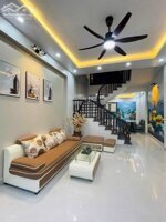 Bán căn nhà 3.5 tầng ngõ đường Hồng Quang, TP Hải Dương, 52.8m2, mt 4.32m, 4 ngủ, ngõ oto