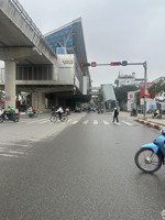 cần bán gấp đất hồ tùng mậu 100m sát trường đh thương mại kinh doanh ôtô tránh nhau giá hơn 26 tỷ