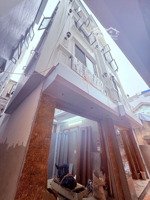 hot hot nhà mới tinh xuân đỉnh . hoa hậu gọi bằng bà. 30m2 5 tầng thang máy. tiện ích muôn vàn.