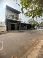 bán đất tặng căn nhà mặt tiền tiền lân 15, xã bà điểm, giá 5tỷ2