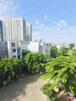 mặt tiền 20m kdc intresco 13e-ngay đh kinh tế-nguyễn văn linh-5x20-4 tầng 10 tỷ