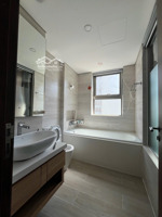 bán midtown căn góc view sông 3pn, có sổ hồng, giá 14,5 tỷ. lh thảo